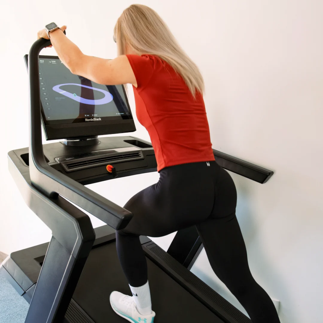 NordicTrack X24 tekalna steza | 24-palčni vrtljivi HD-zaslon na dotik, Hitrost do 20 km/h, Naklon −6 do 40 % | Vadite po svojem načrtu - slika 4