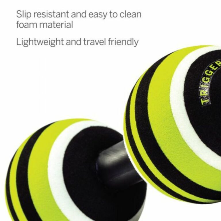 MB2 Roller masažni valjček v uporabi na hrbtu / MB2 Roller masažni valjček v roki