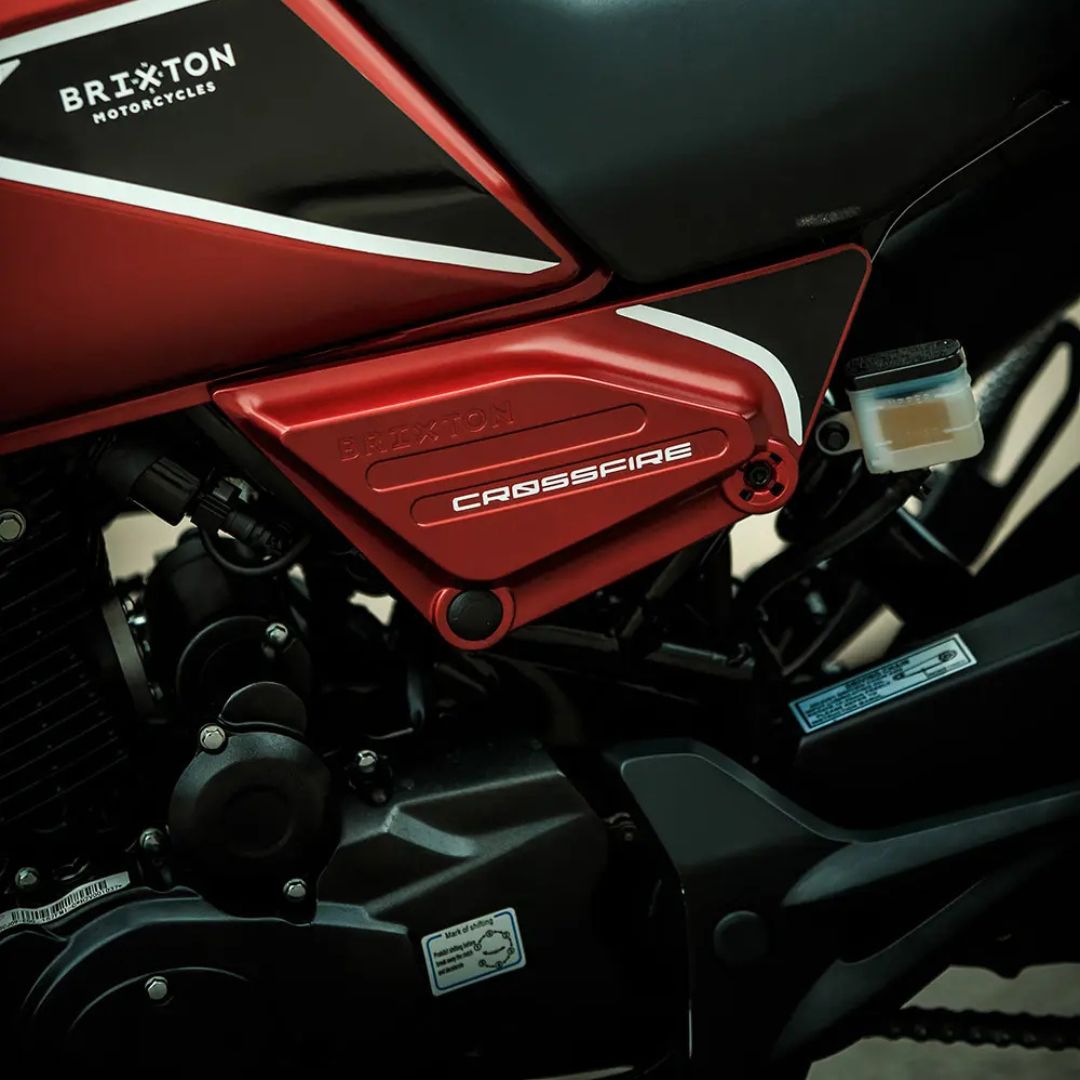 Električno zračno hlajeni enovaljni motor Crossfire 125 XS z 125 ccm