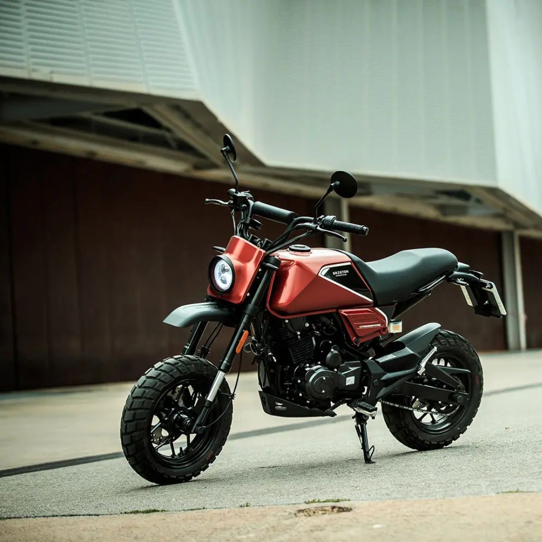 Električno zračno hlajeni enovaljni motor Crossfire 125 XS z 125 ccm