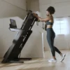 NordicTrack T Series 16 tekalna steza | 16-palčni nagibni HD-zaslon na dotik, Hitrost do 20 km/h, Naklon 0–12 % | Vadite po svojem načrtu - Thumbnail Image 4