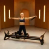 NordicTrack Ultra 1 Reformer pilates reformer | 24-palčni vrtljivi in nagibni zaslon na dotik, Tri vzmeti 10, 15 in 20 kg, Sedem kombinacij do 45 kg | Vadite po svojem načrtu - Thumbnail Image 5